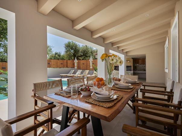 Galadriel Villa With Private Pool & Jacuzzi Kato Yerakarion 外观 照片