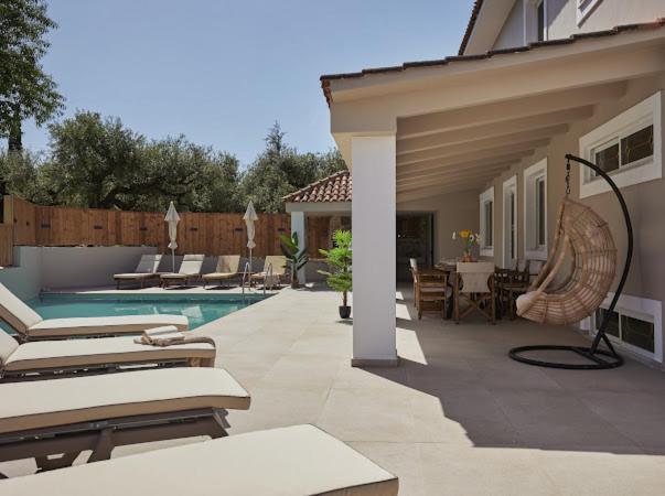 Galadriel Villa With Private Pool & Jacuzzi Kato Yerakarion 外观 照片